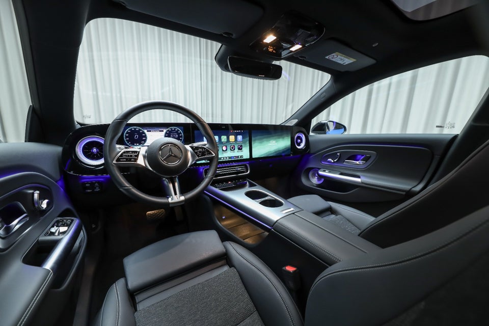 Mercedes CLA250+ electric Progressive Premium Plus 4d