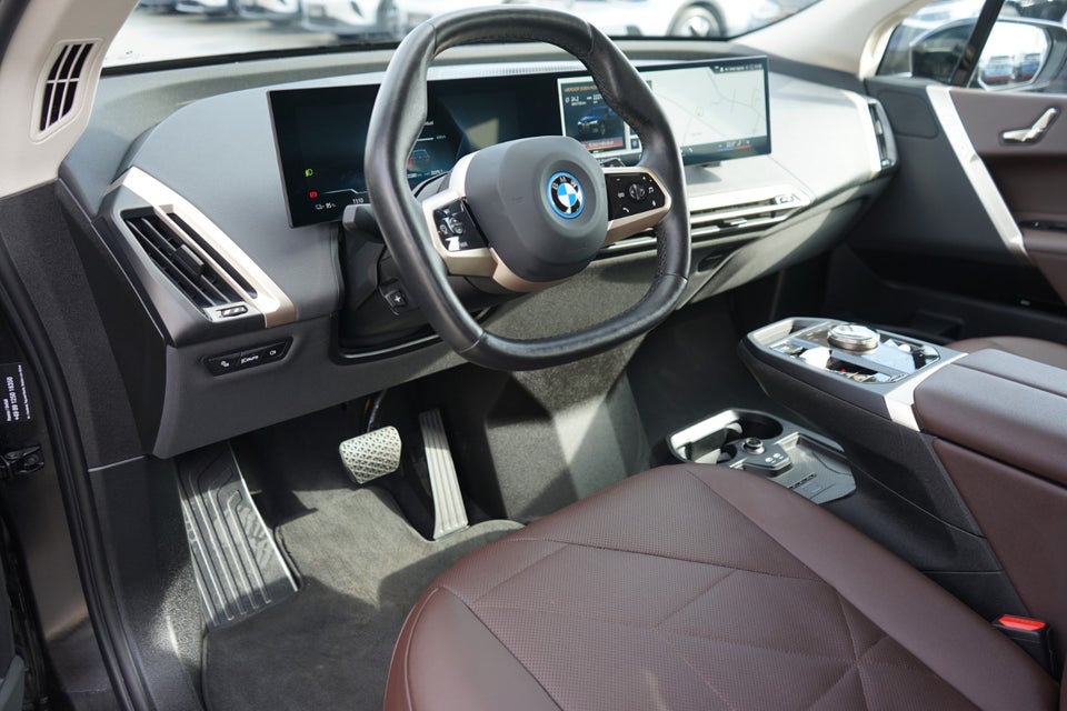 BMW iX xDrive40 Sport 5d