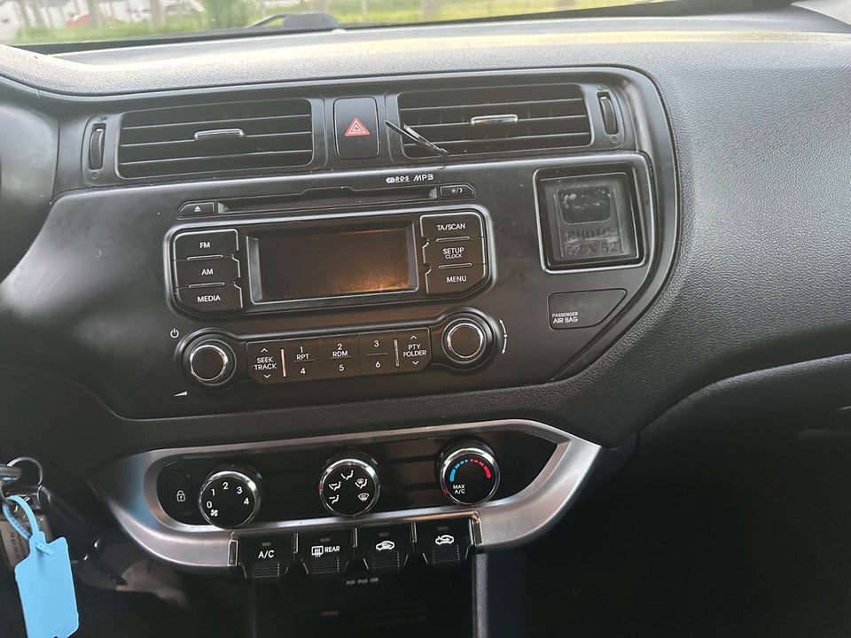 Kia Rio 1,2 CVVT Limited 5d