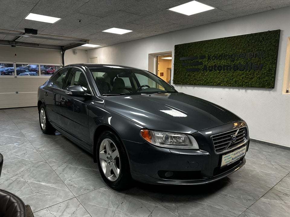 Volvo S80 2,5 T Kinetic aut. 4d