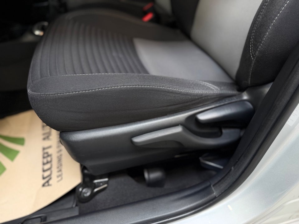 Toyota Yaris 1,5 VVT-iE T1 5d