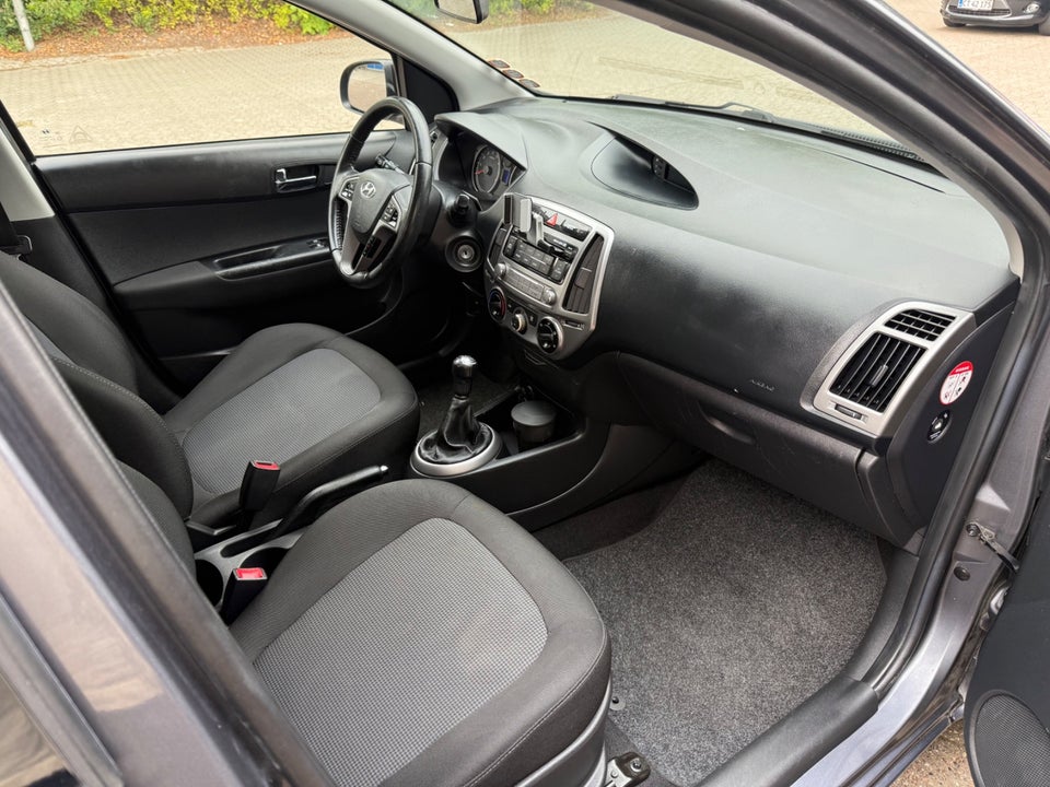 Hyundai i20 1,25 Classic XTR 5d