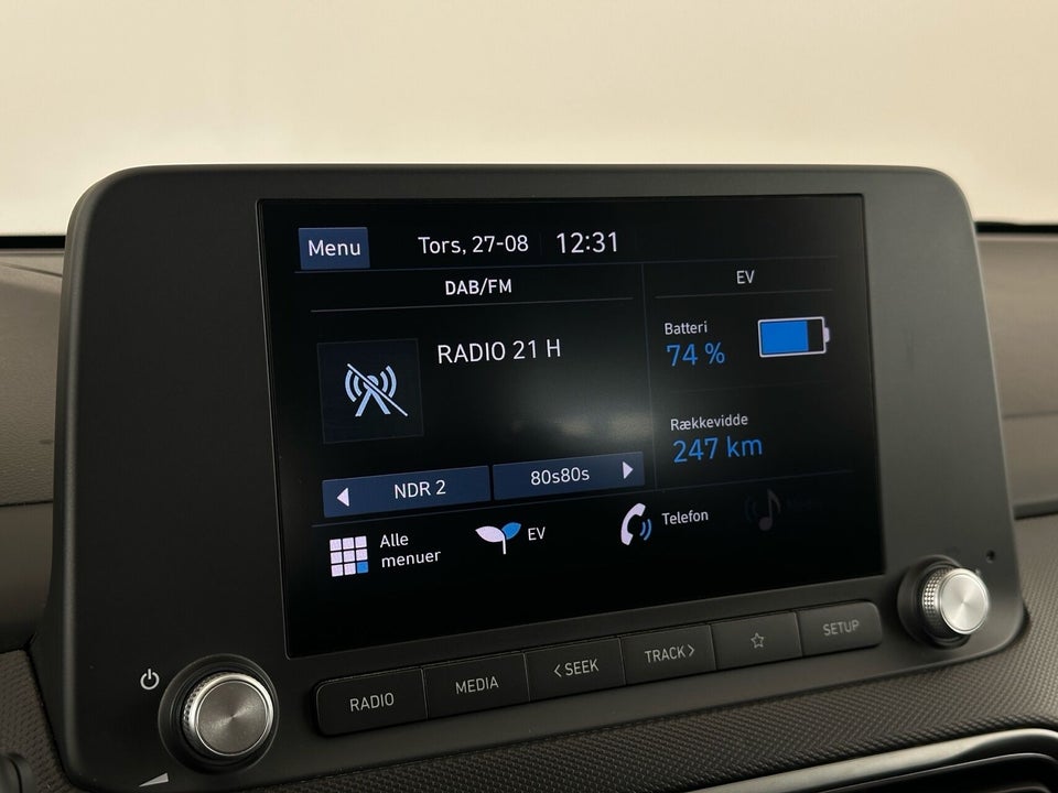 Hyundai Kona 39 EV Essential 5d