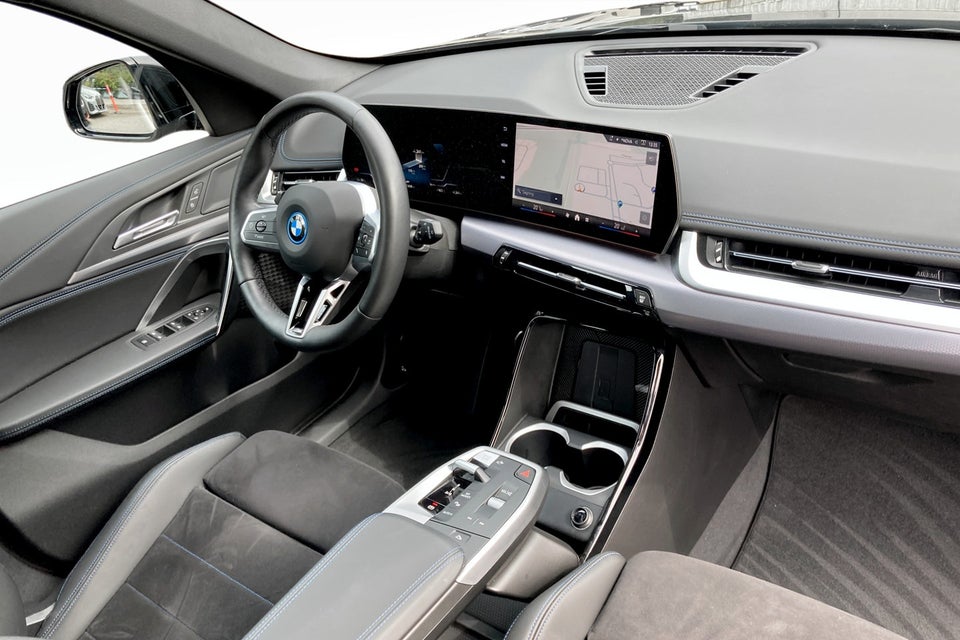 BMW iX1 eDrive20 M-Sport 5d