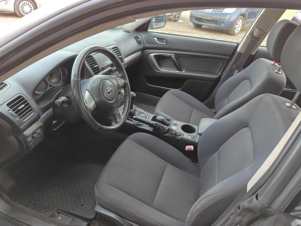 Subaru Outback 2,5i  5d