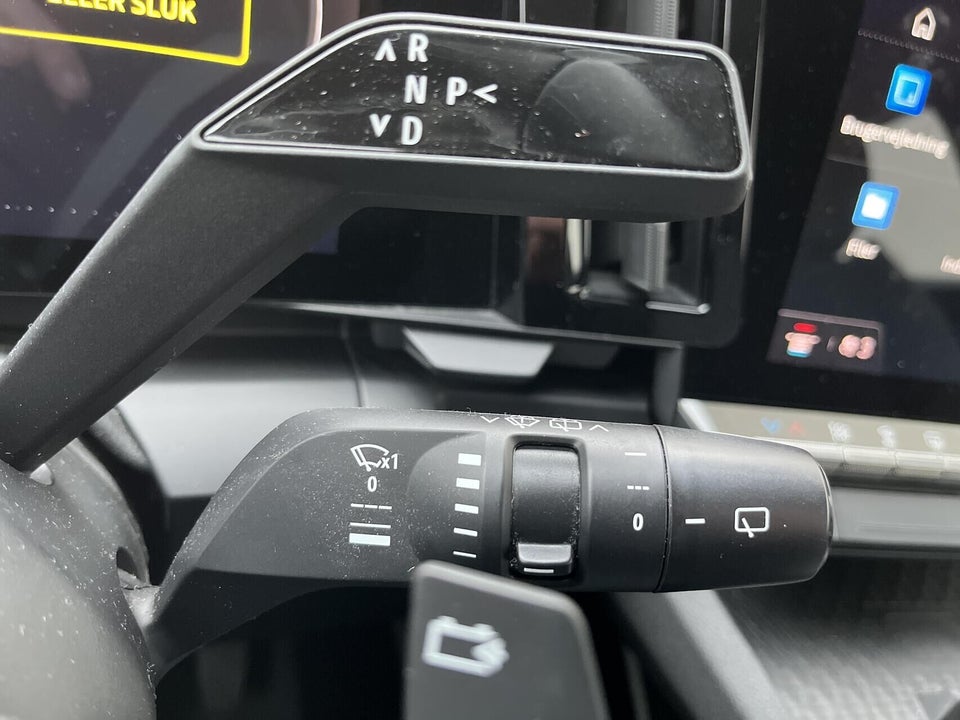 Renault Megane E-Tech 40 Equilibre 5d