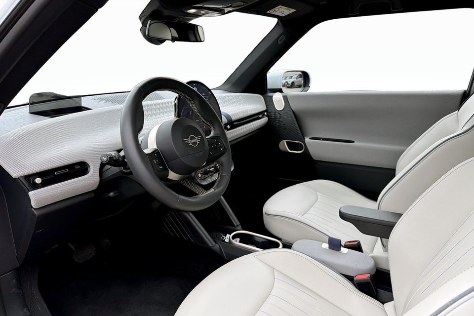 MINI Cooper SE Favoured Trim XL 3d