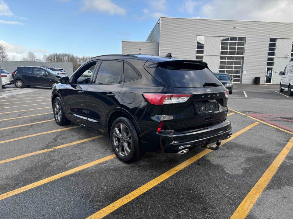 Ford Kuga 2,5 PHEV ST-Line X CVT 5d