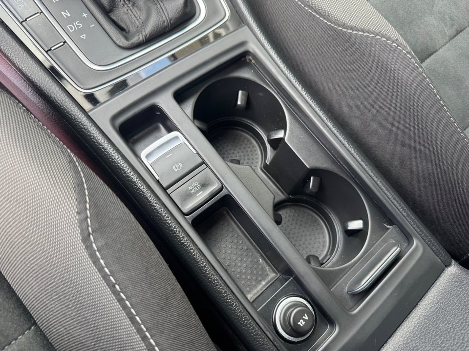 VW Golf VII 1,5 TSi 150 Highline Variant DSG 5d