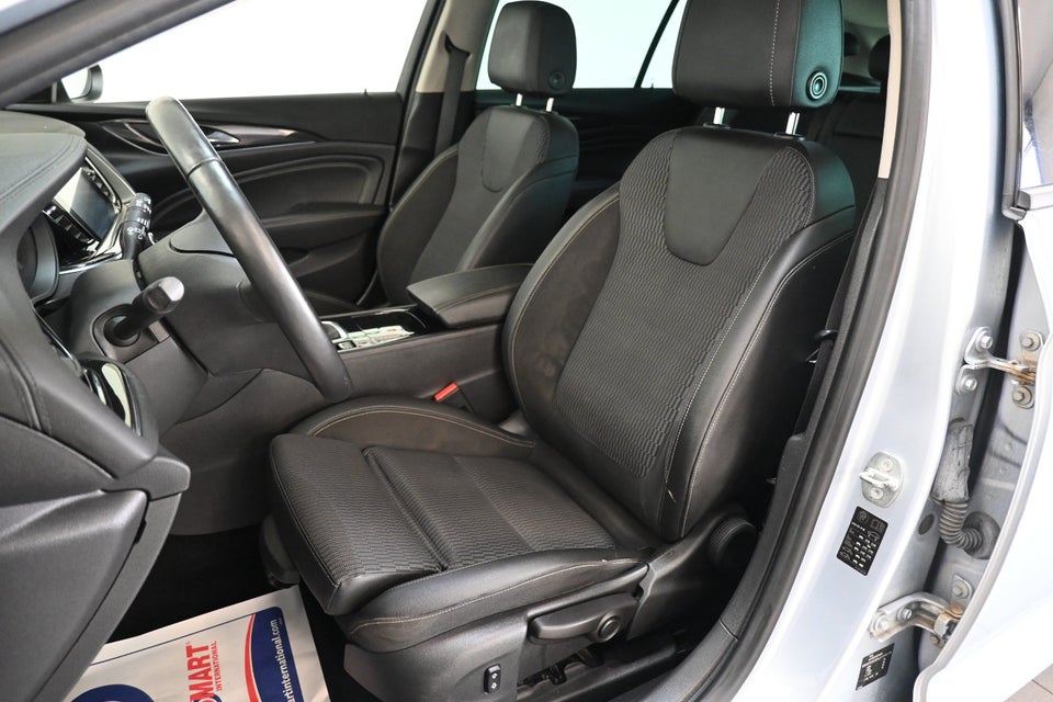 Opel Insignia 1,5 T 165 Dynamic Sports Tourer 5d