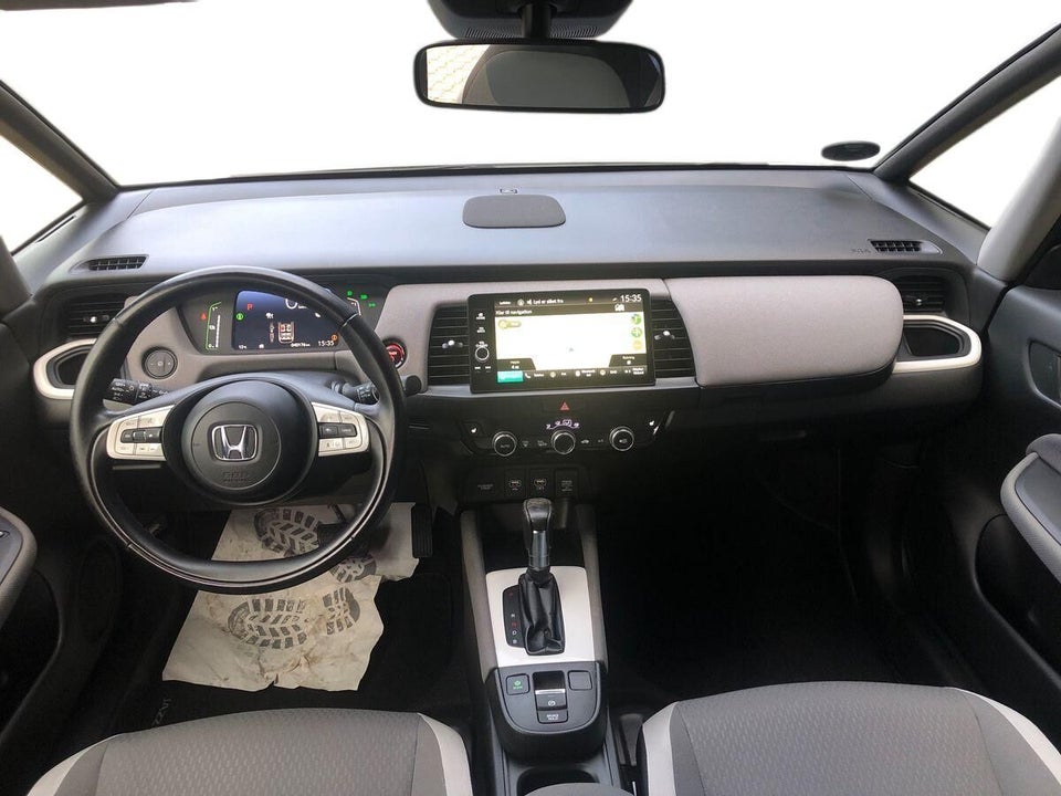 Honda Jazz 1,5 i-MMD Crosstar Executive eCVT 5d