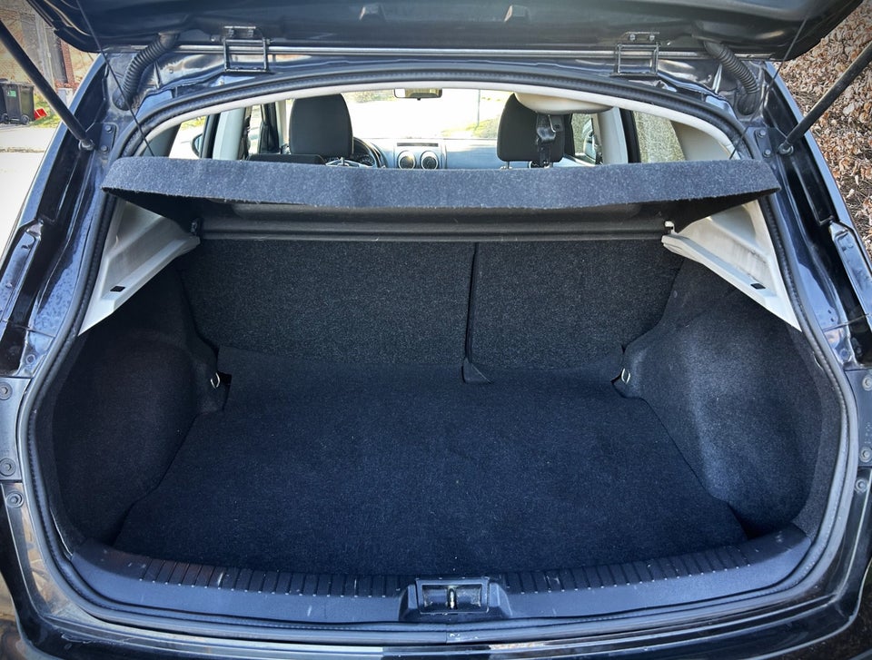 Nissan Qashqai 1,6 Visia 5d