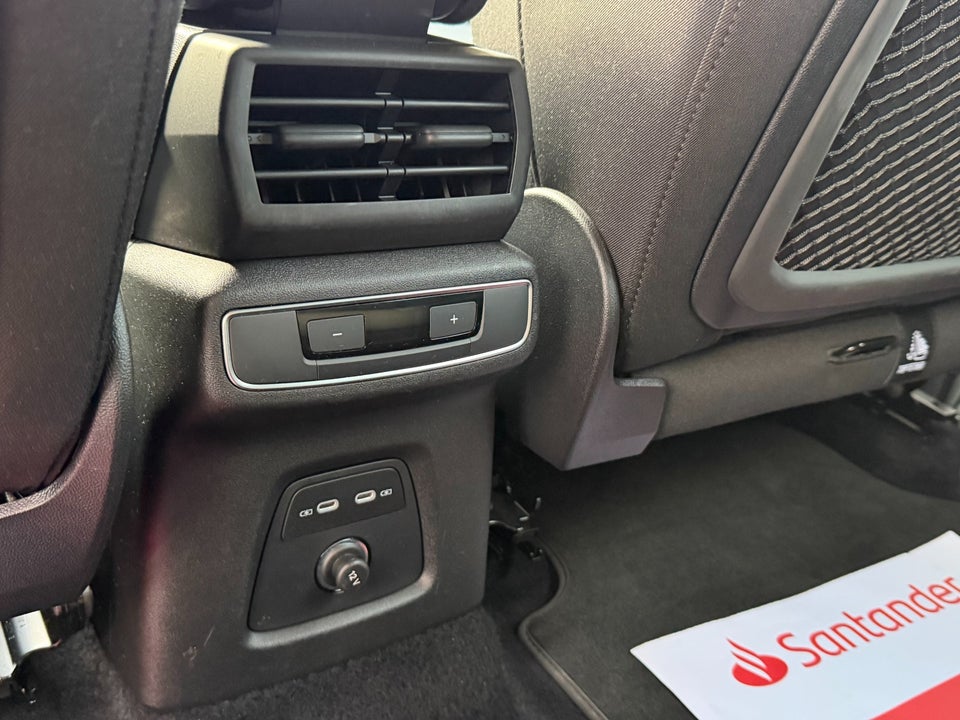 Audi Q4 e-tron 40 Advanced 5d