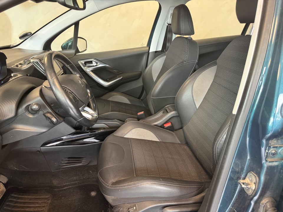 Peugeot 2008 1,2 e-THP 110 Allure EAT6 5d