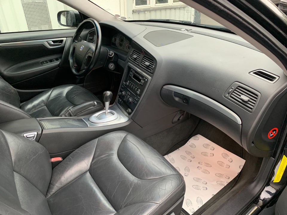Volvo V70 2,4 140 Kinetic 5d