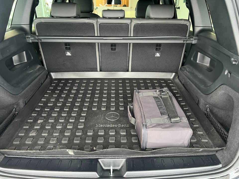 Mercedes EQB300 4Matic 5d