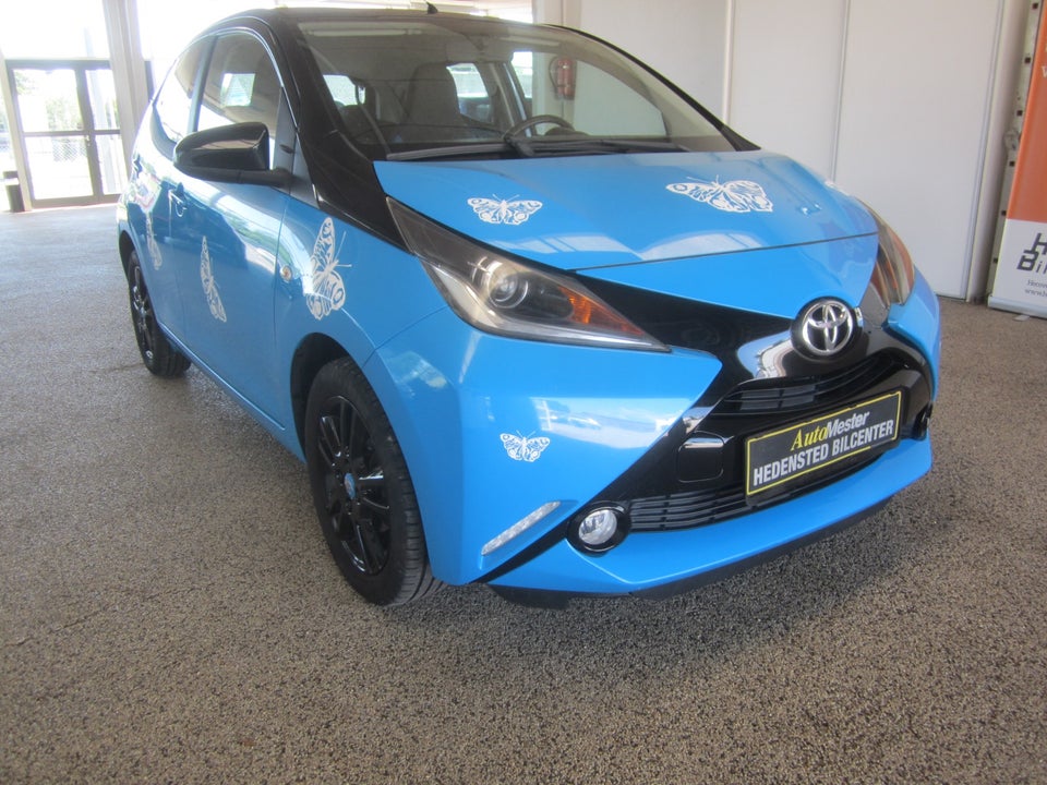Toyota Aygo 1,0 VVT-i x-wave 5d