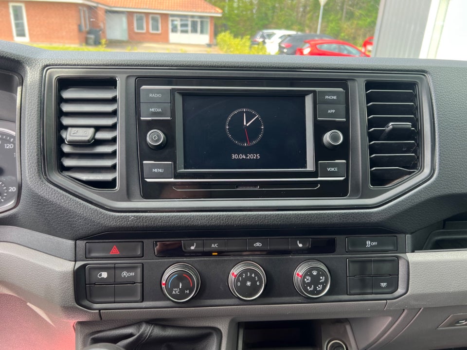 VW Crafter 35 2,0 TDi 140 Kassevogn L3H2