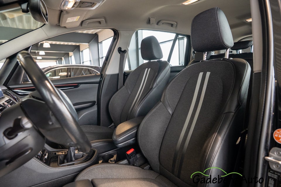 BMW 216i 1,5 Gran Tourer Sport Line 7prs 5d