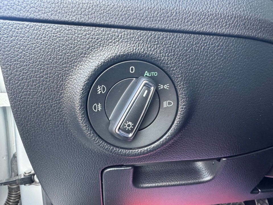 Skoda Superb 1,5 TSi 150 Business Executive Combi DSG 5d