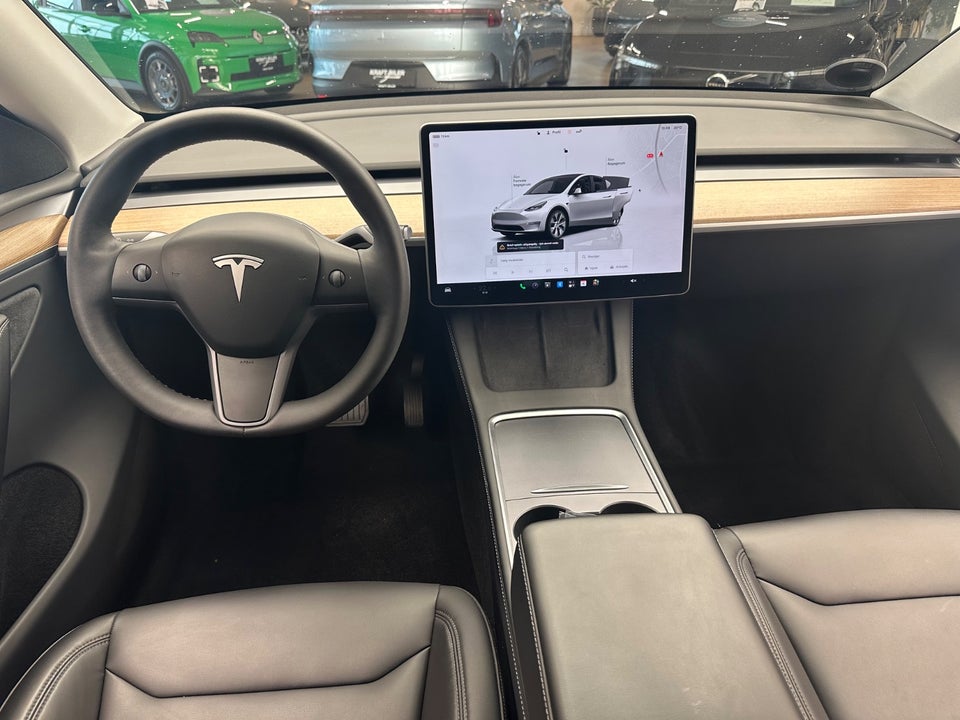 Tesla Model Y RWD 5d