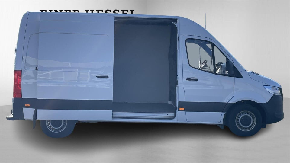 Mercedes Sprinter 215 2,0 CDi A2 Kassevogn aut. FWD