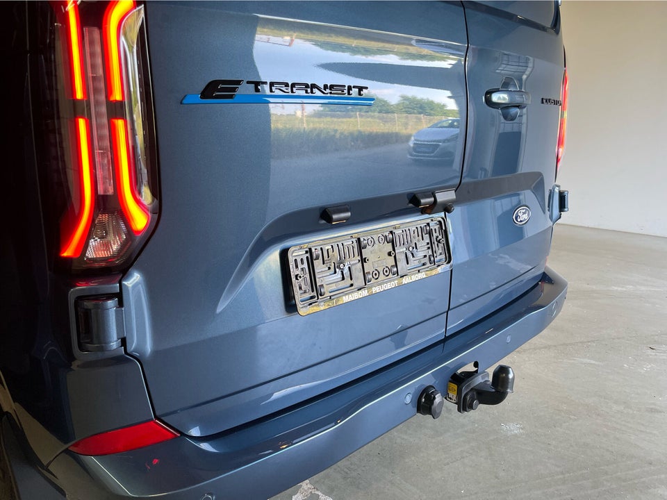 Ford E-Transit Custom 320 L1 71 Limited Mandskabsvogn