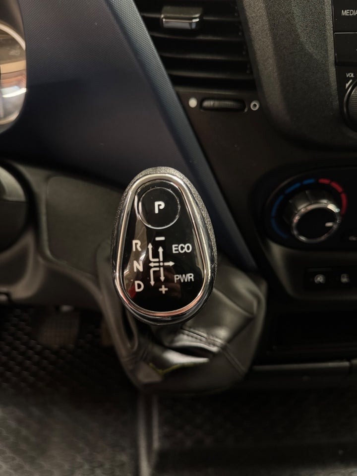 Iveco Daily 2,3 35S14 Alukasse m/lift AG8 2d