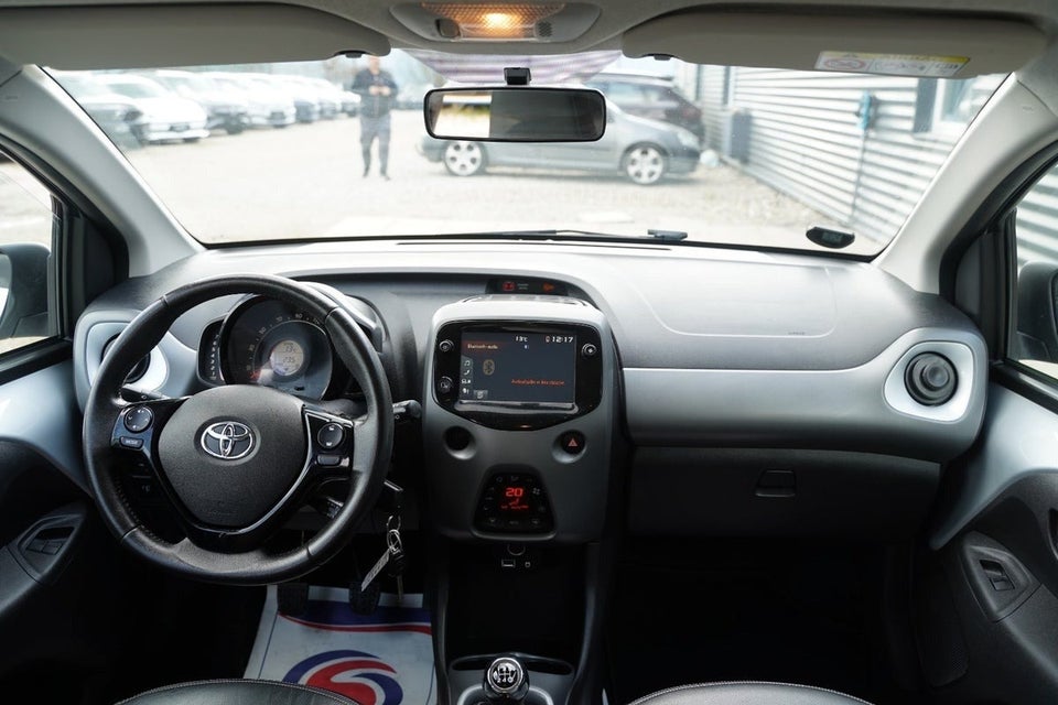 Toyota Aygo 1,0 VVT-i x-pose 5d