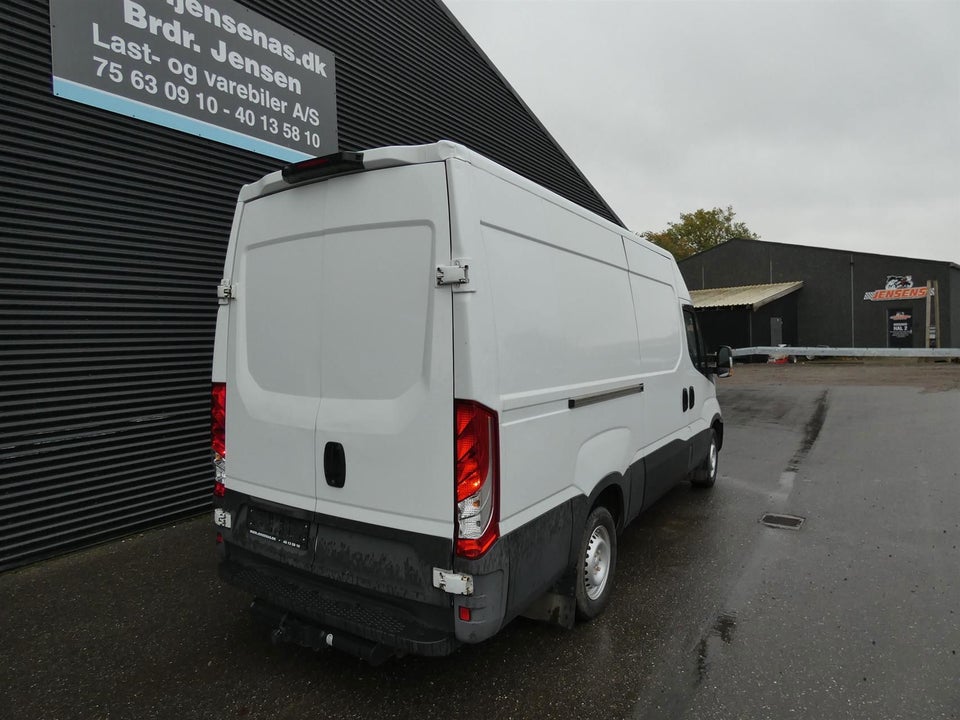 Iveco Daily 2,3 35S14 12m³ Van AG8