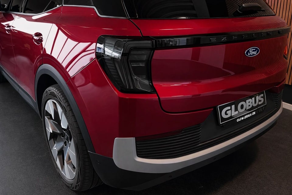 Ford Explorer 77 Premium Extended Range 5d