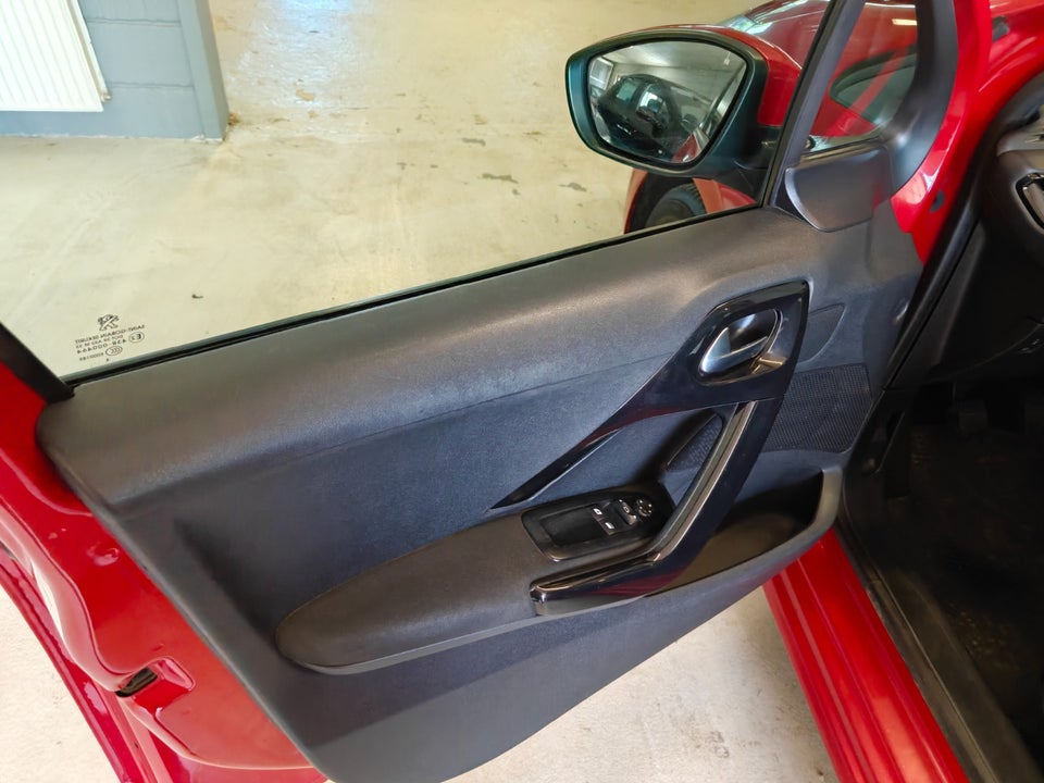 Peugeot 208 1,2 VTi 82 Active 5d