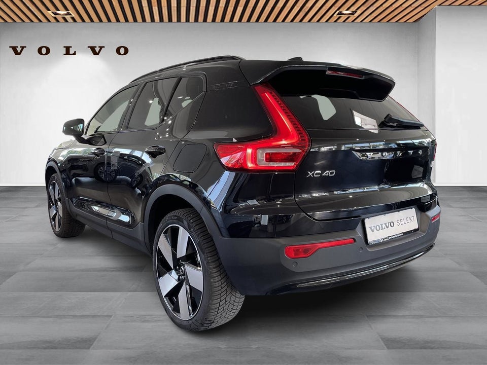 Volvo XC40 ReCharge Extended Range Plus 5d