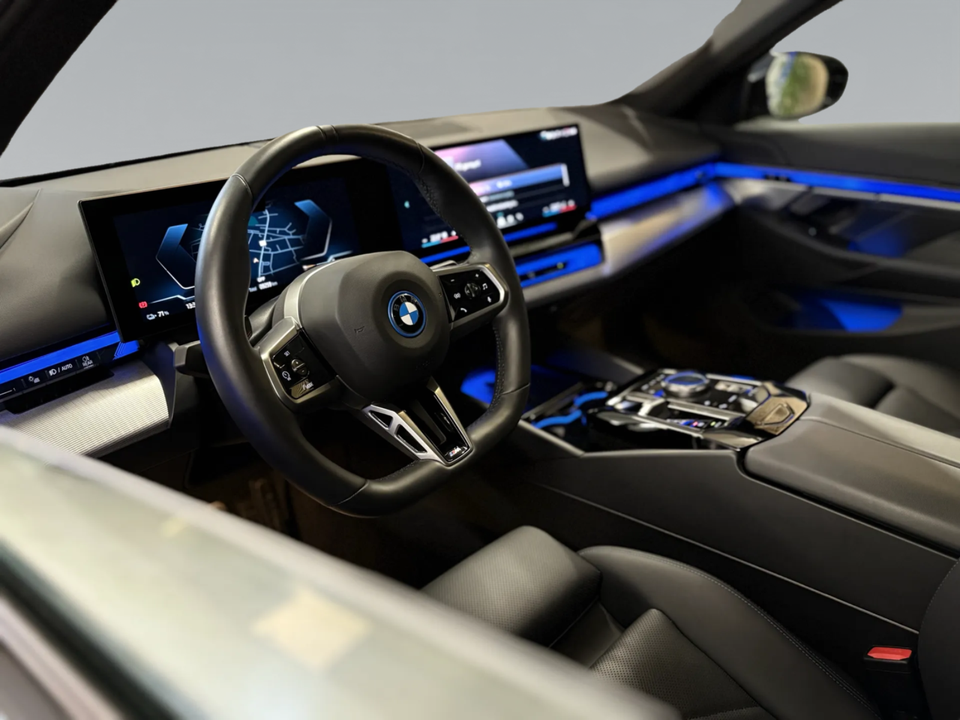 BMW i5 eDrive40 M-Sport 4d