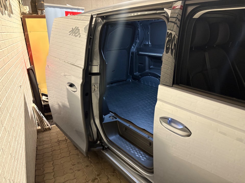 VW ID.Buzz 77 Cargo Pro