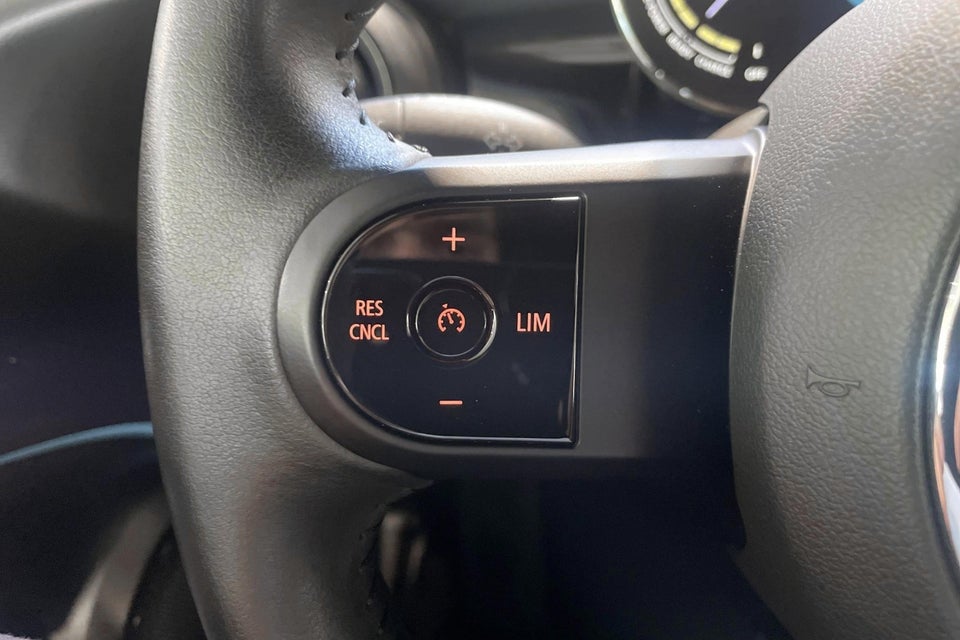 MINI Cooper SE Classic Trim 3d