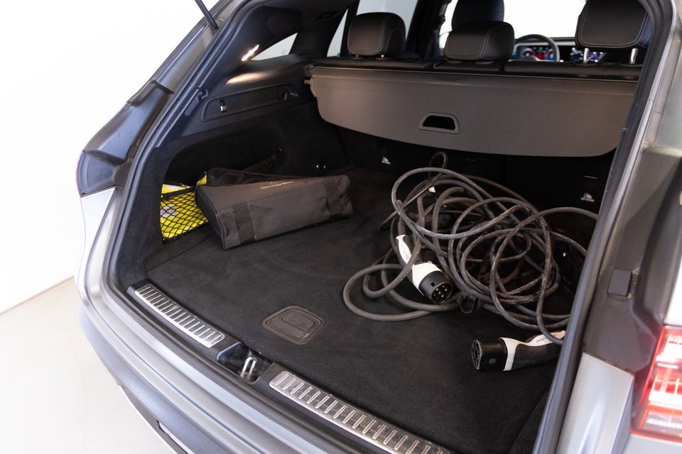 Mercedes EQC400 AMG Line 4Matic 5d