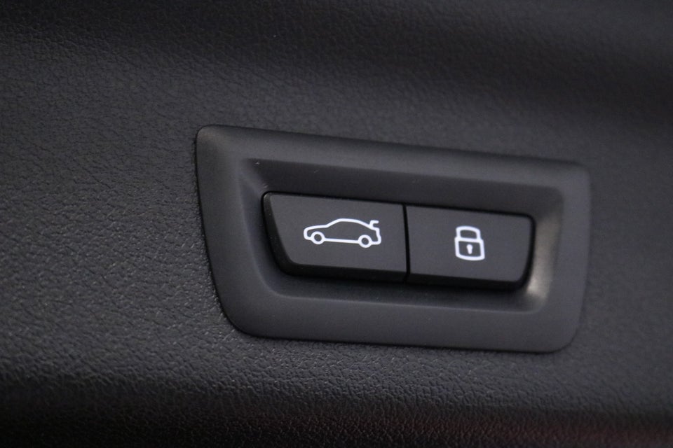 BMW iX1 eDrive20 M-Sport 5d