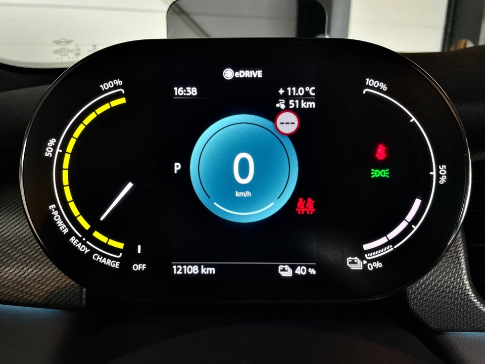 MINI Cooper SE Maximise 3d