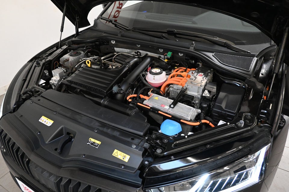 Skoda Octavia 1,4 TSi iV RS DSG 5d