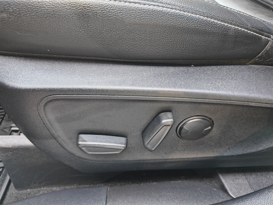 Ford Kuga 2,5 PHEV Titanium X CVT 5d
