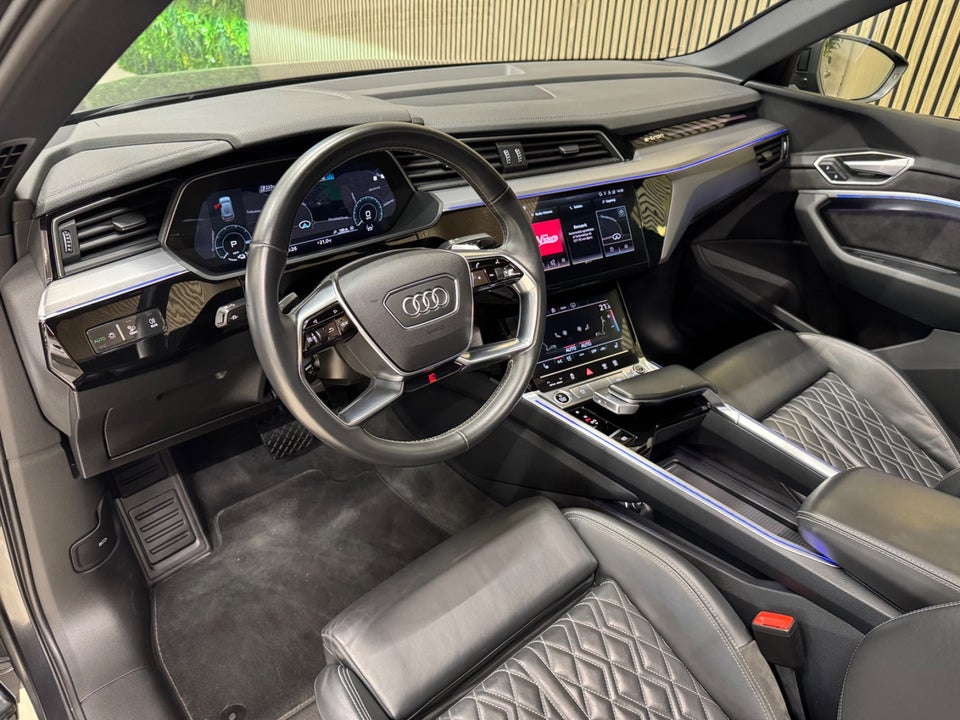 Audi e-tron 55 S-line Sportback quattro 5d