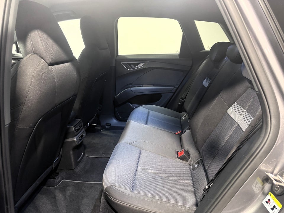 Audi Q4 e-tron 40 Advanced 5d