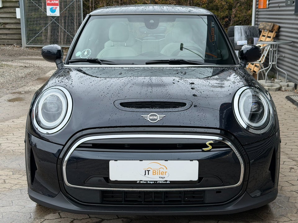 MINI Cooper SE Maximise 3d