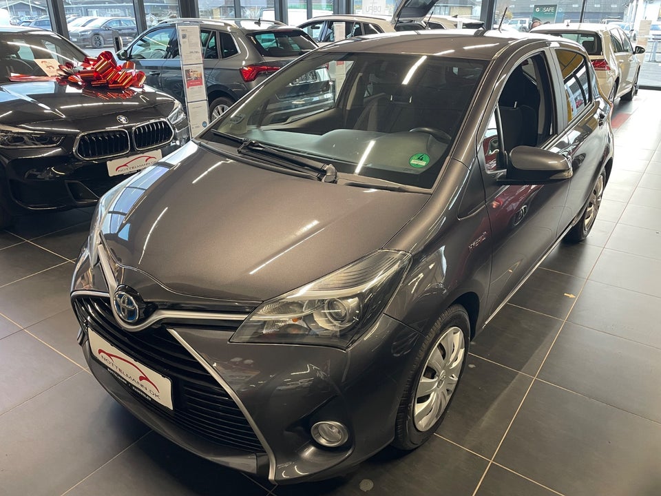 Toyota Yaris 1,5 Hybrid H1 e-CVT 5d