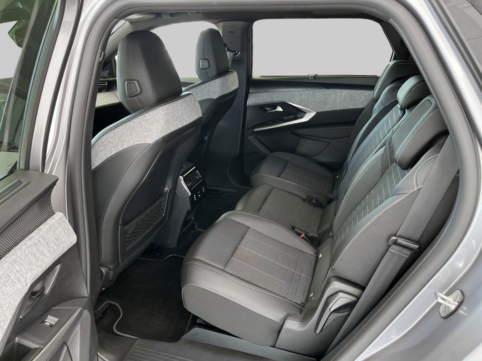 Peugeot e-5008 77 GT 7prs 5d