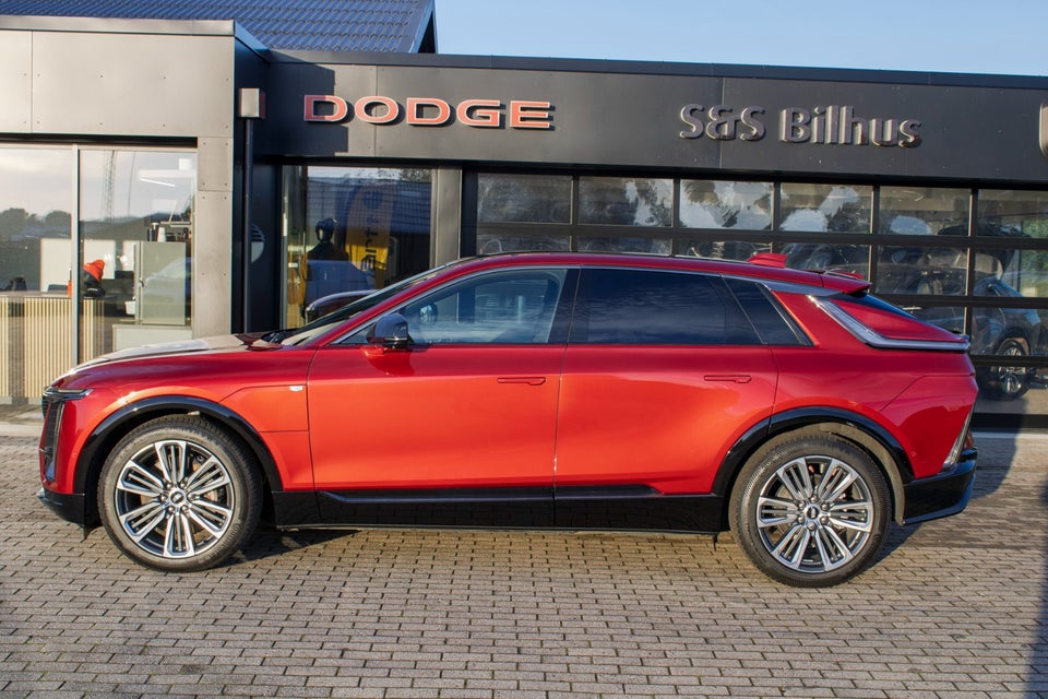 Cadillac Lyriq 600 E4 Sport AWD 5d