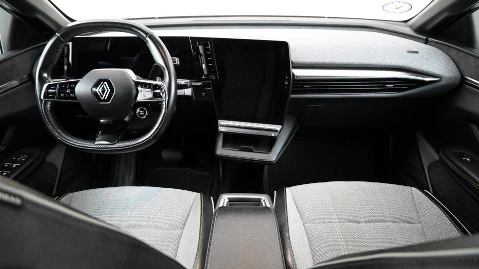 Renault Megane E-Tech 60 Techno 5d
