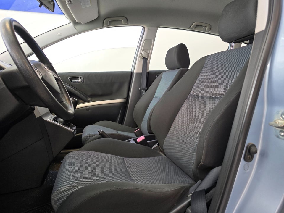 Toyota Corolla Verso 1,6 Terra 7prs 5d