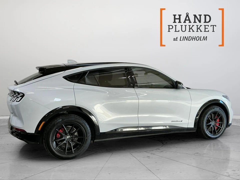 Ford Mustang Mach-E 98 Extended Range AWD 5d